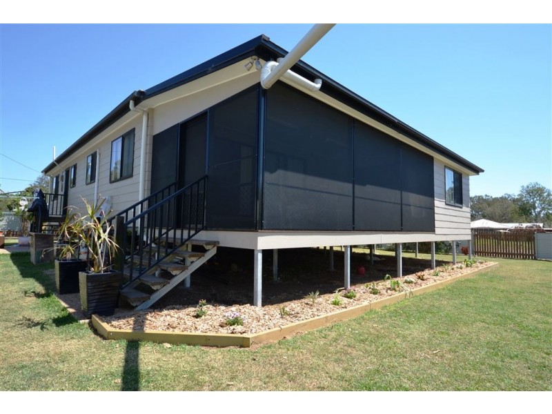 65 Moonmera Street, Kabra QLD 4702