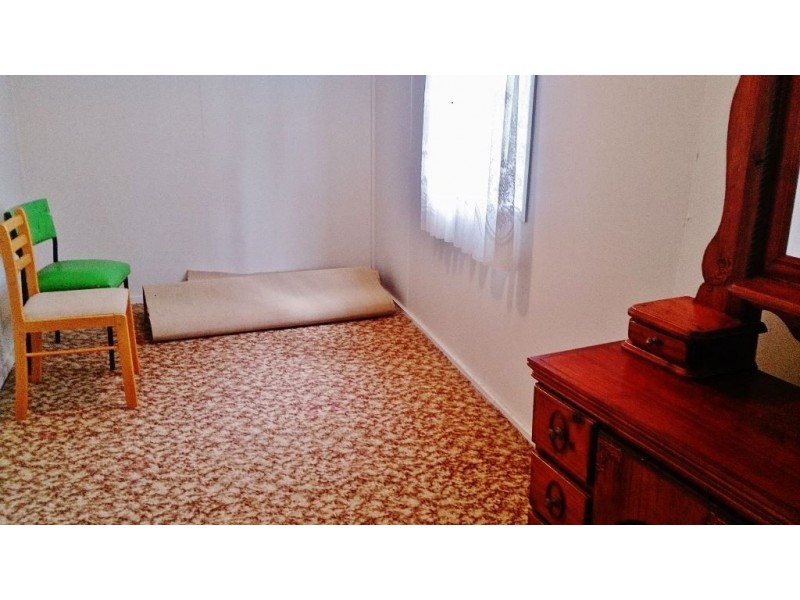 2 Clarence Street, Mount Morgan QLD 4714