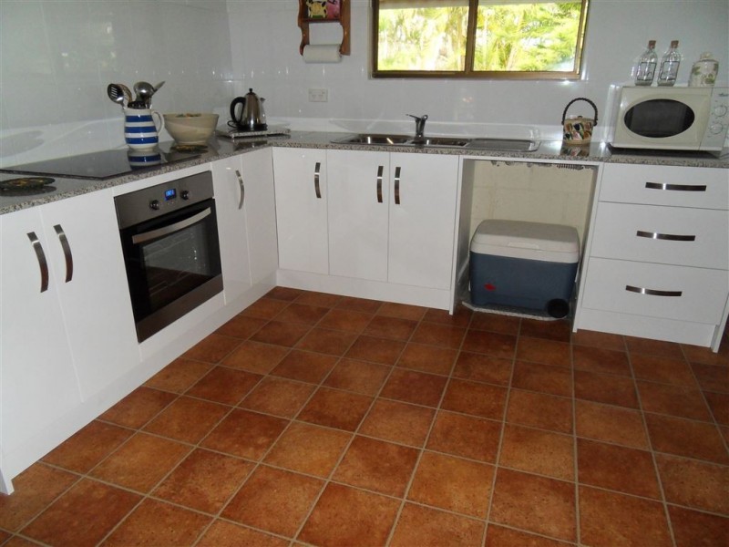 2 Porters Lane, Mount Morgan QLD 4714