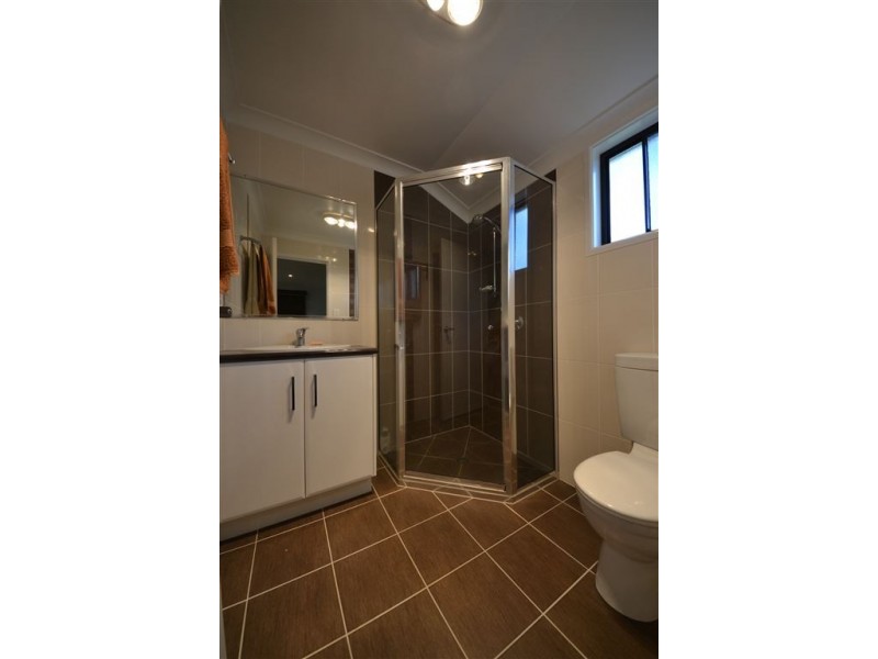 12 Ingram Drive, Gracemere QLD 4702