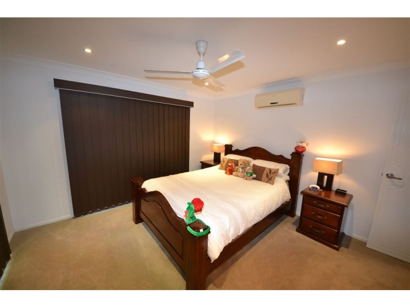 12 Ingram Drive, Gracemere QLD 4702