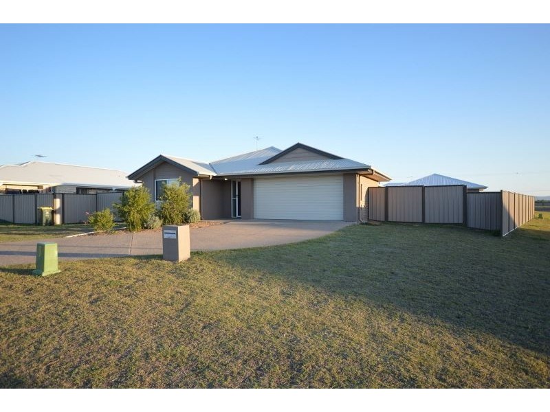 4 Belltrees Place, Gracemere QLD 4702
