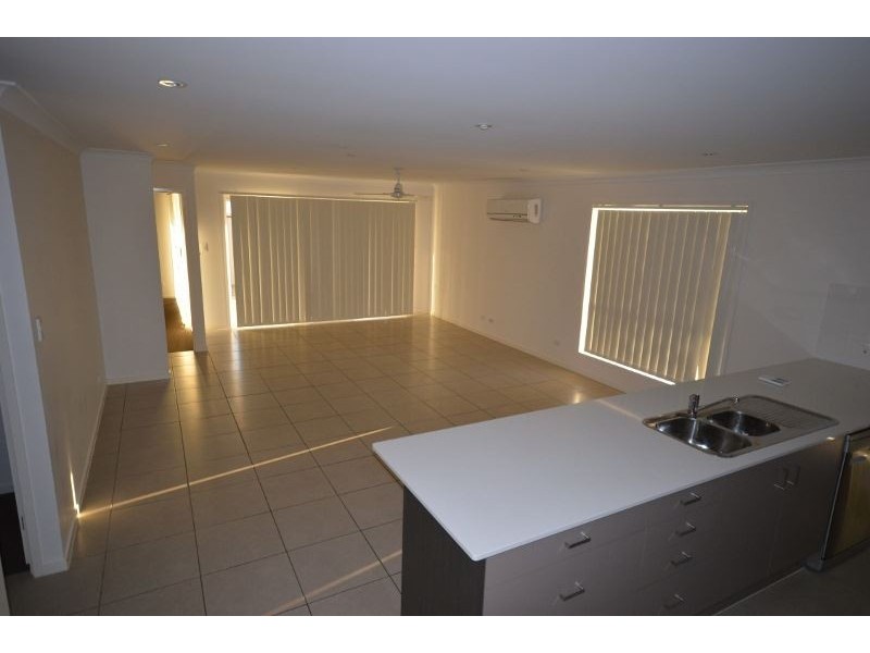 4 Belltrees Place, Gracemere QLD 4702