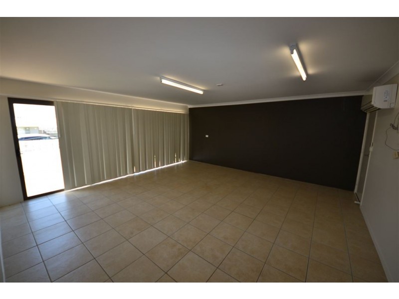 35 Doongarra Crescent, Gracemere QLD 4702