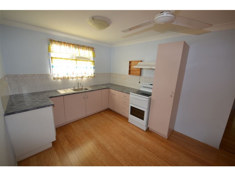 12 Schirmer Close, Gracemere QLD 4702