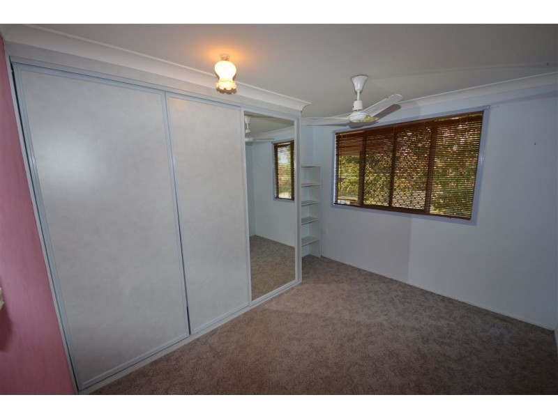 12 Schirmer Close, Gracemere QLD 4702