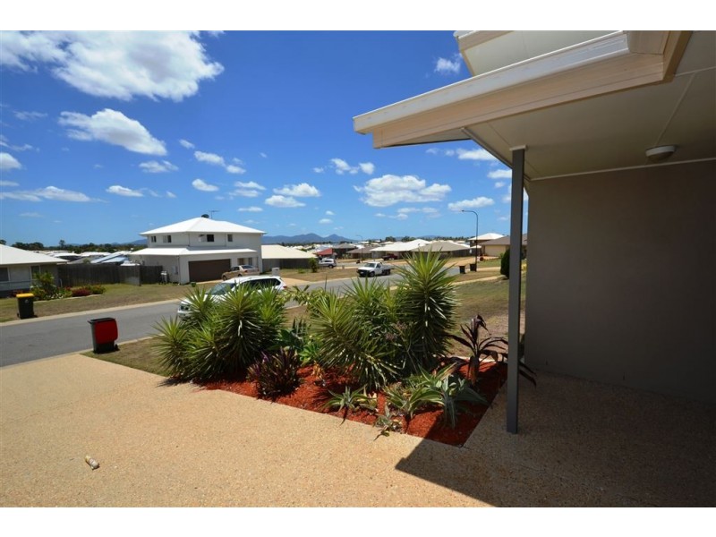 27 Tawarra Crescent, Gracemere QLD 4702