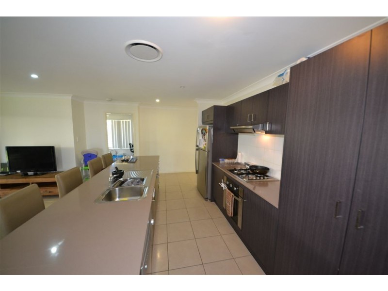 27 Tawarra Crescent, Gracemere QLD 4702