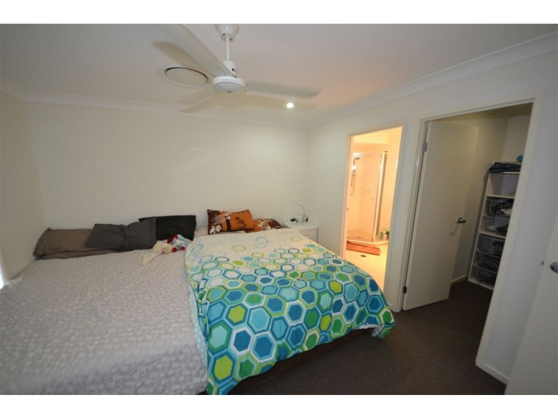 27 Tawarra Crescent, Gracemere QLD 4702