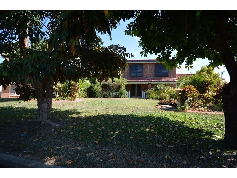 6 Mcrae Pl, Frenchville QLD 4701