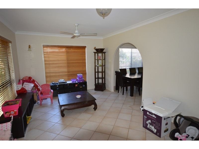 6 Mcrae Pl, Frenchville QLD 4701