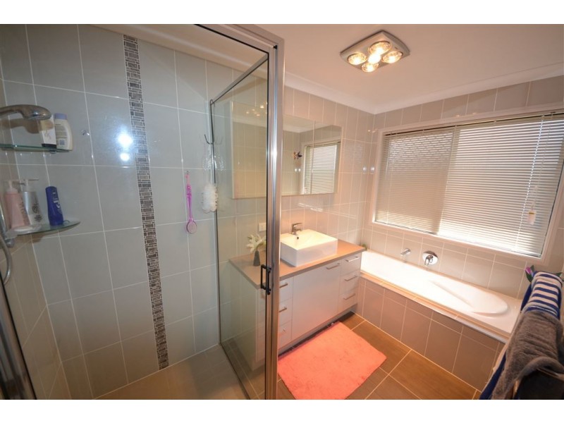 5 Flyn Close, Gracemere QLD 4702