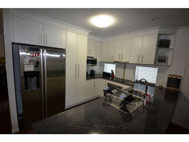 10 Morrell Street, Gracemere QLD 4702