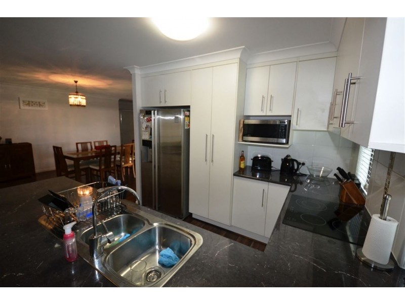 10 Morrell Street, Gracemere QLD 4702