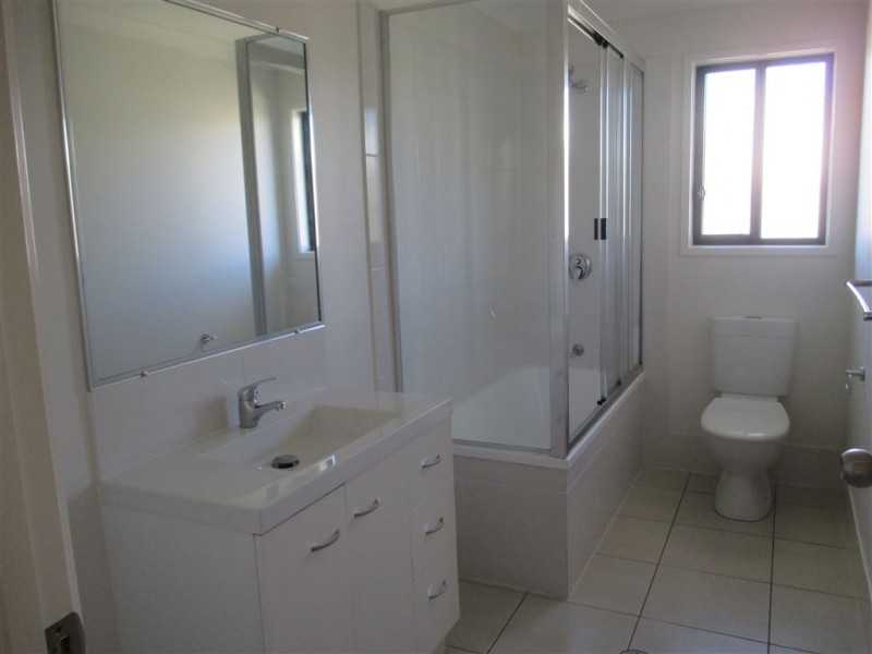 1 Maria Court, Gracemere QLD 4702