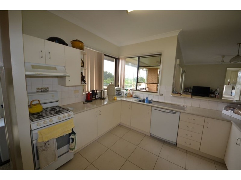12 Sunrise Crescent, Gracemere QLD 4702