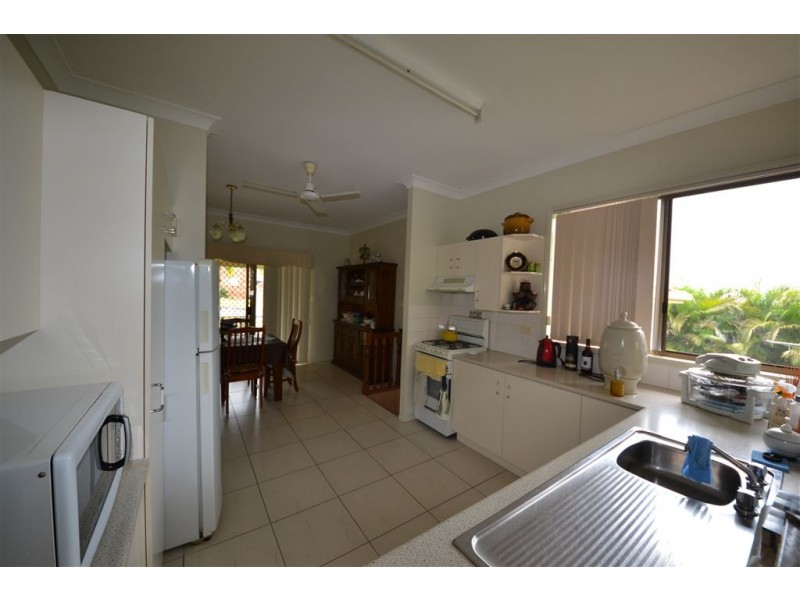 12 Sunrise Crescent, Gracemere QLD 4702