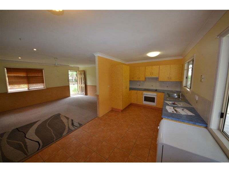 8 Jillian Court, Gracemere QLD 4702