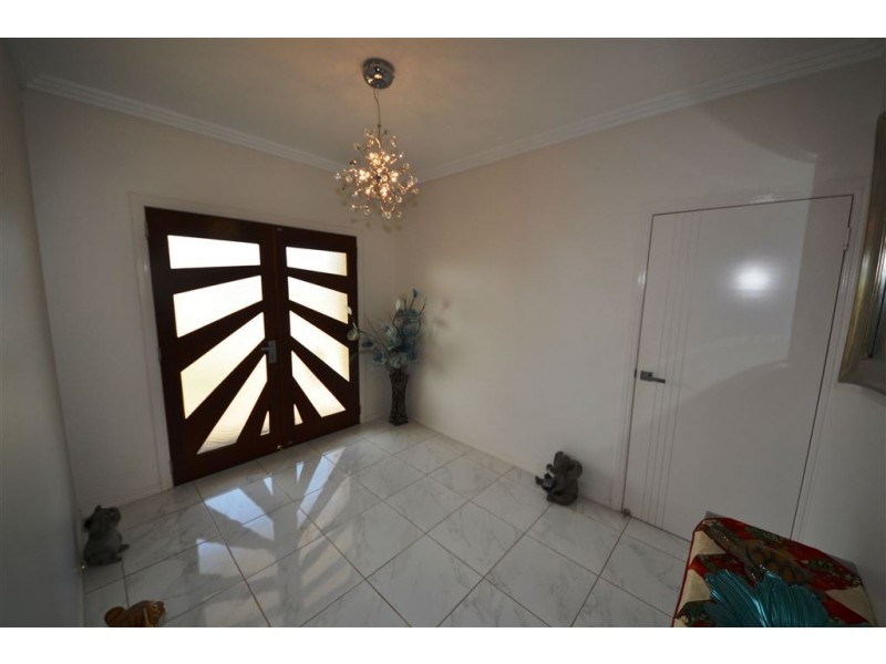 81 Clifton Street, Gracemere QLD 4702