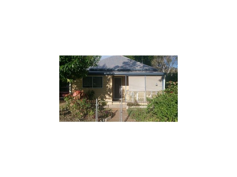 12 Creek Street, Mount Morgan QLD 4714