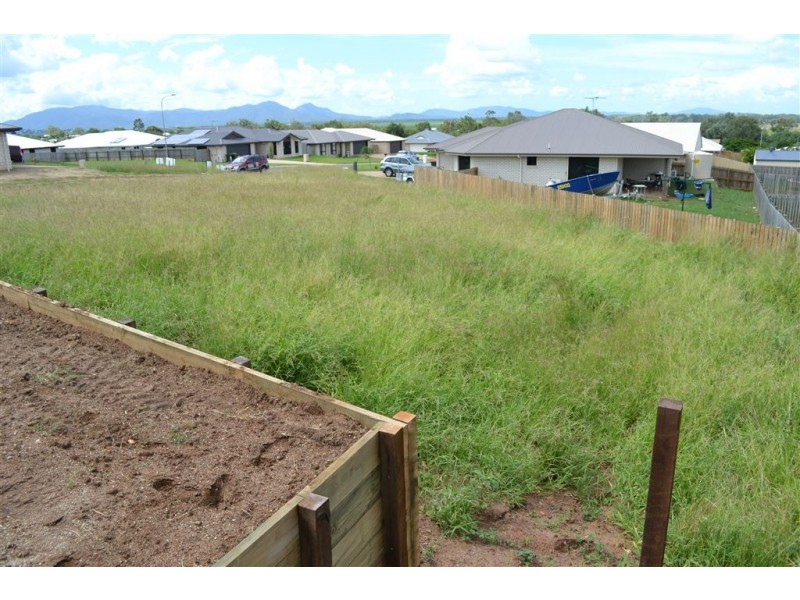 9 Pamela Court, Gracemere QLD 4702