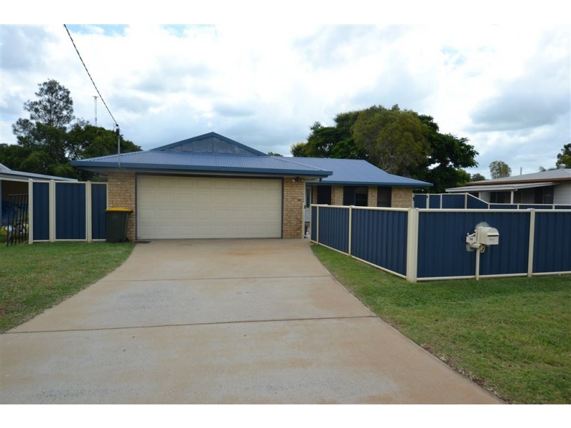 14 Buxton Drive, Gracemere QLD 4702