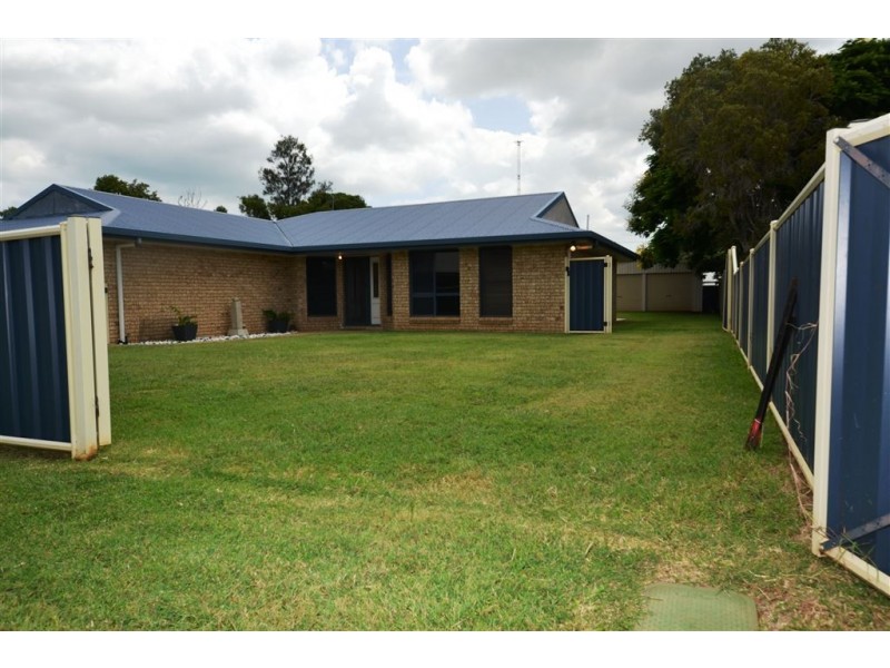 14 Buxton Drive, Gracemere QLD 4702