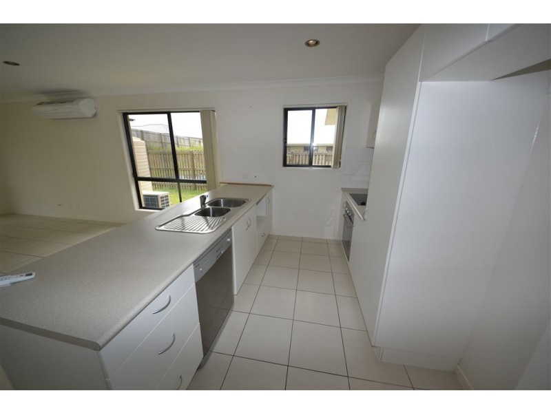 47 John Oxley Drive, Gracemere QLD 4702