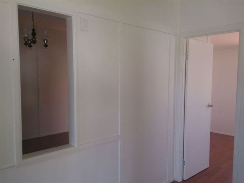 54 East Street, Mount Morgan QLD 4714