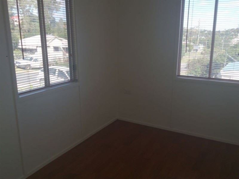 54 East Street, Mount Morgan QLD 4714