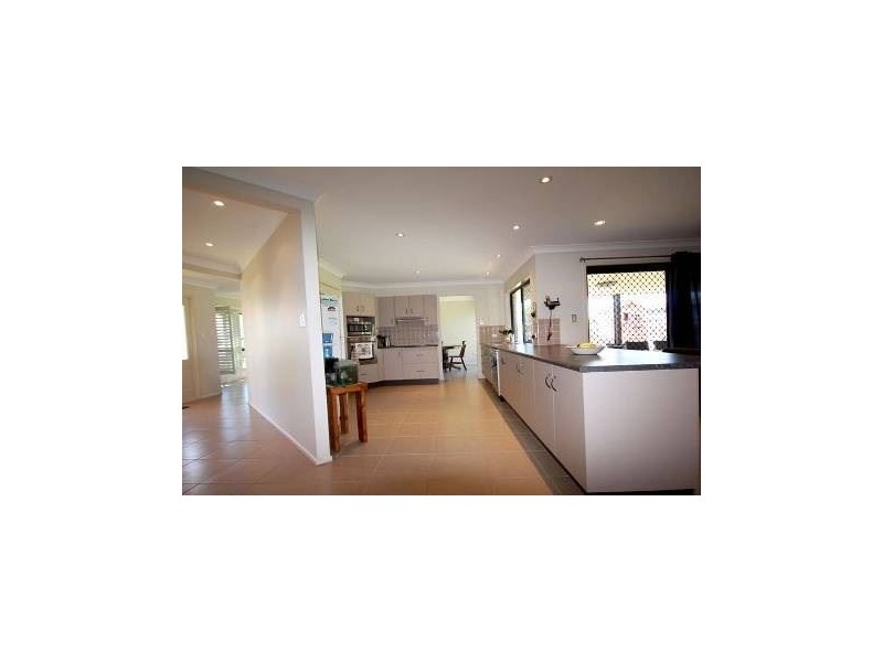 13 Joseph Street, Gracemere QLD 4702