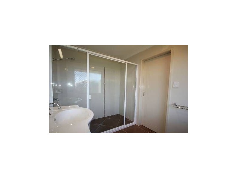 13 Joseph Street, Gracemere QLD 4702