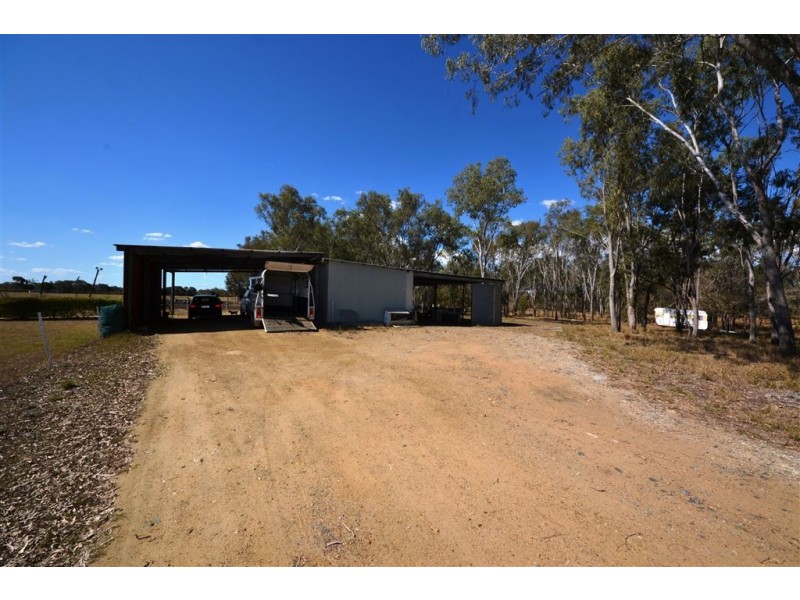 222 Del Rosa Road, Alton Downs QLD 4702