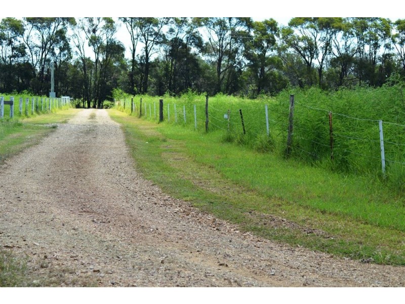 222 Del Rosa Road, Alton Downs QLD 4702