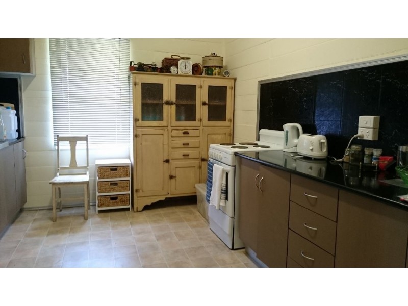 108 East Street, Mount Morgan QLD 4714