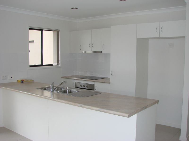 49 John Oxley Drive, Gracemere QLD 4702