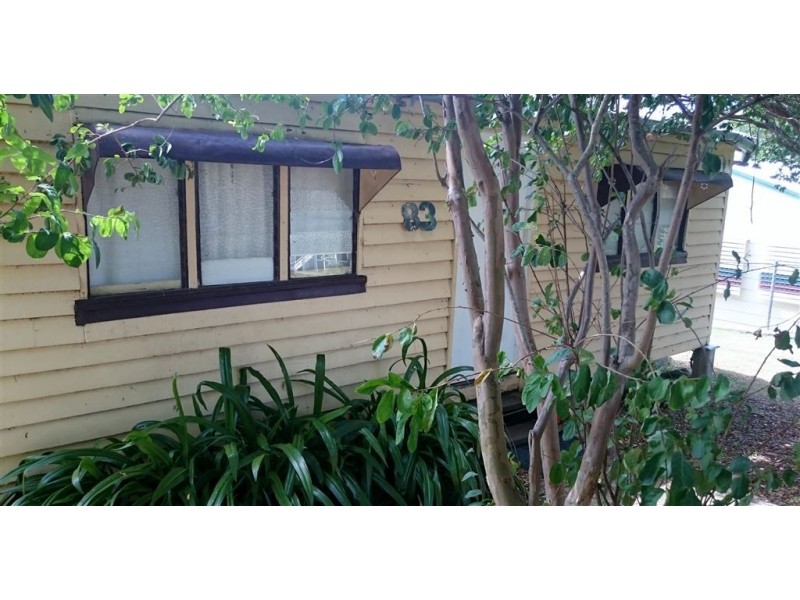 83 Dee Street, Mount Morgan QLD 4714