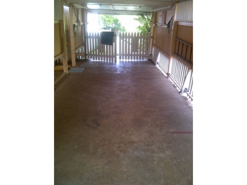 78 Dee Street, Mount Morgan QLD 4714