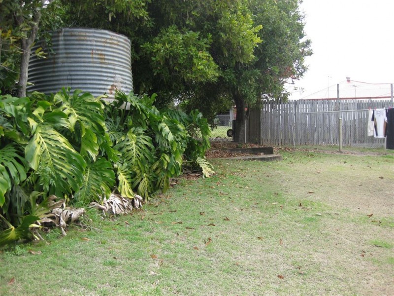 78 Dee Street, Mount Morgan QLD 4714