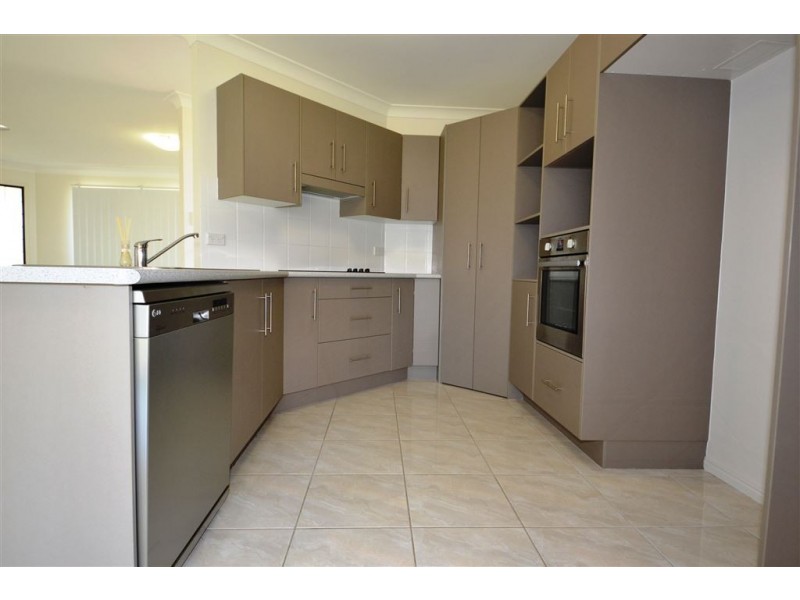 10 Audrey Drive, Gracemere QLD 4702