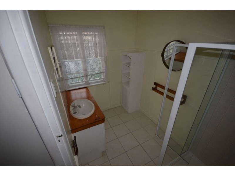 64 Elphinstone Street, Berserker QLD 4701