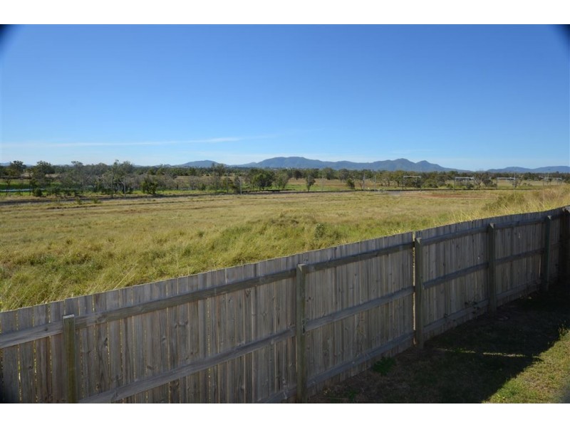 16 Leichhardt Drive, Gracemere QLD 4702