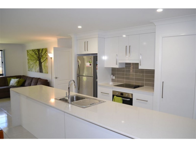 7 Mitchell Court, Gracemere QLD 4702