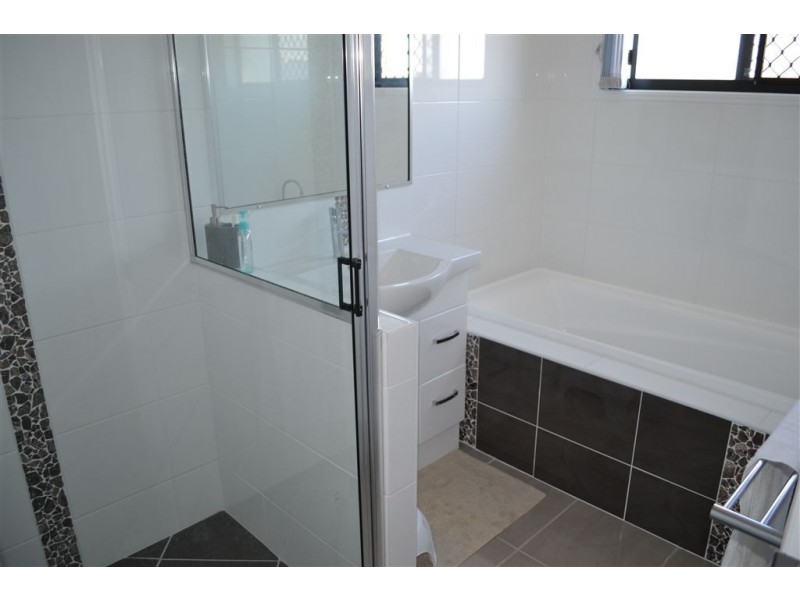 7 Mitchell Court, Gracemere QLD 4702