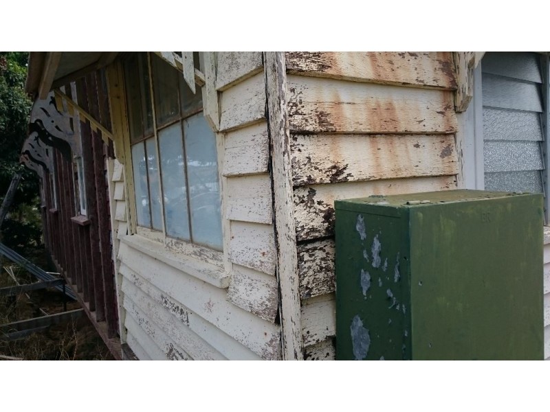 4 Cribb Street, Mount Morgan QLD 4714