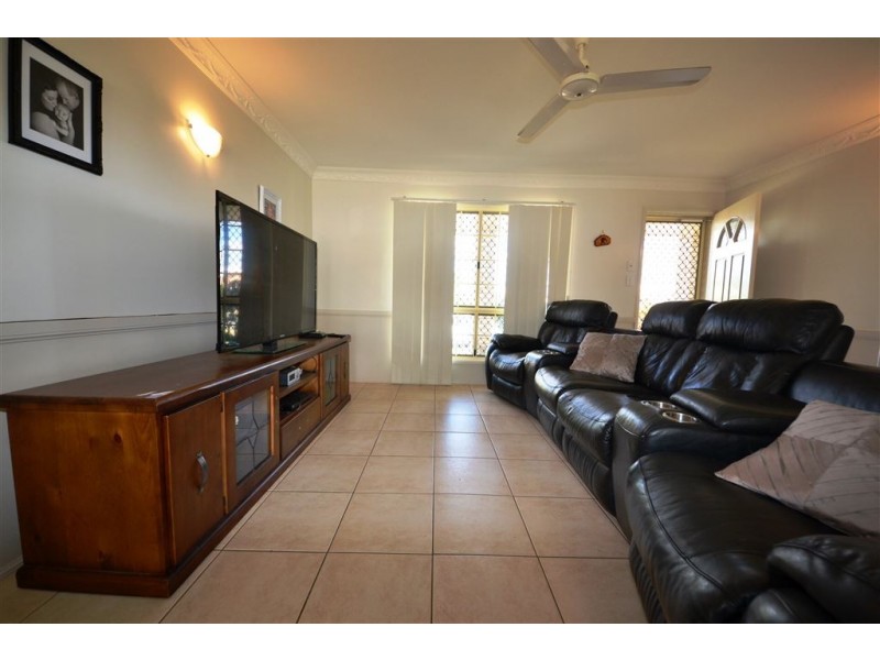 17 Gleeson Close, Gracemere QLD 4702