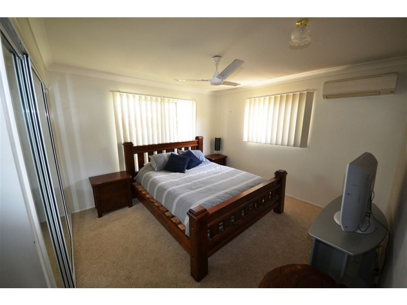 17 Gleeson Close, Gracemere QLD 4702