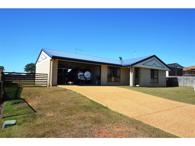 4 Davies Avenue, Gracemere QLD 4702