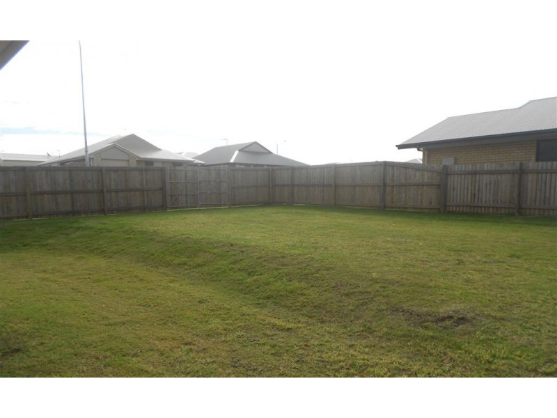 15 Webster Street, Gracemere QLD 4702