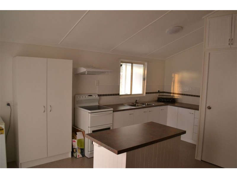 69 Darcy Street, Mount Morgan QLD 4714